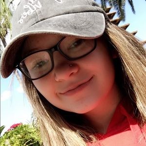 Meet your Posher, Samantha